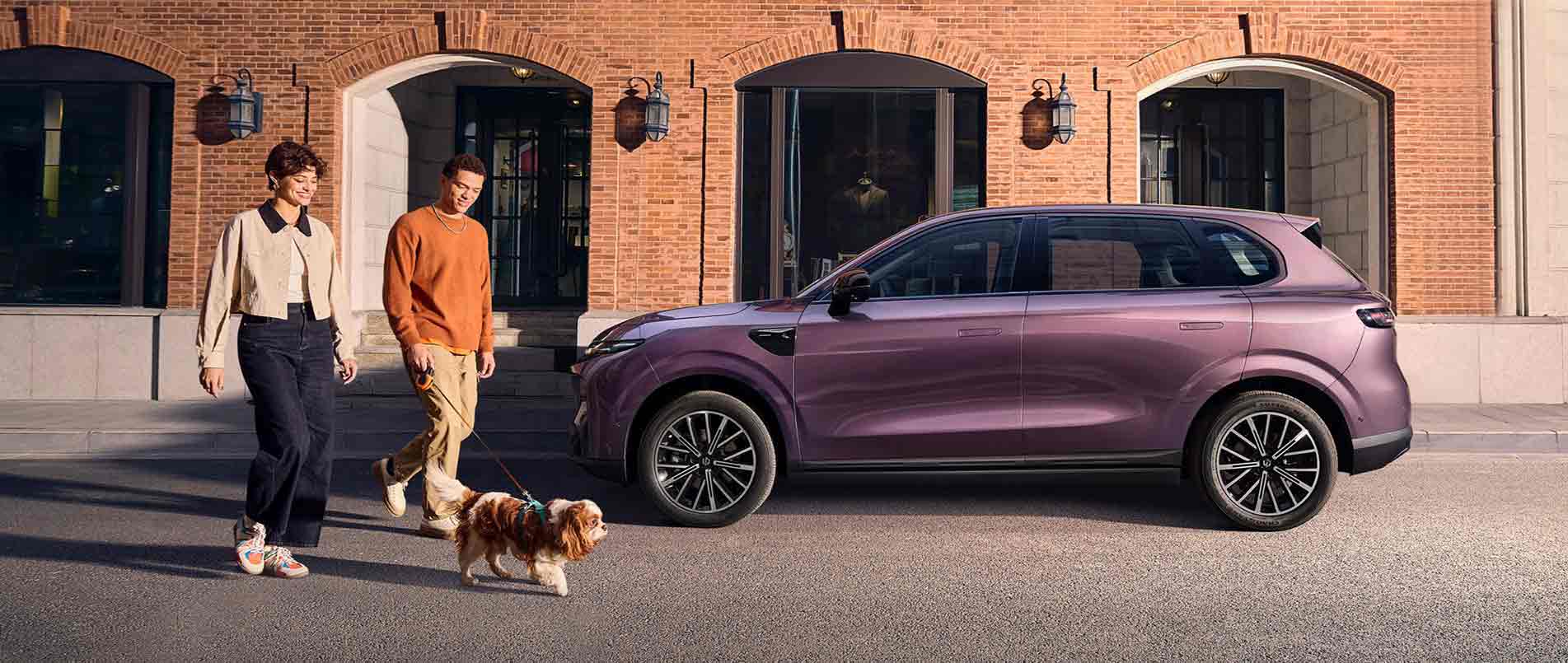 hjc黄金城官网LG69T赋能零跑B10：高精度定位护航，共赴汽车智联未来